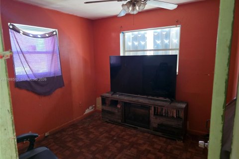 Купить виллу или дом в Майами-Гарденс, Флорида 5 спален, 155.52м2, № 2050530 - фото 30