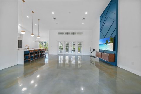 House in Punta Gorda, Florida 3 bedrooms, 233.37 sq.m. № 1583224 - photo 6