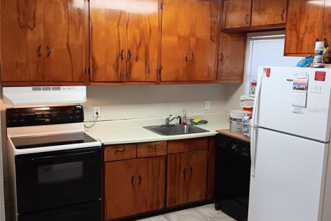 Villa ou maison à louer à Titusville, Floride: 3 chambres, 111.48 m2 № 2394180 - photo 4