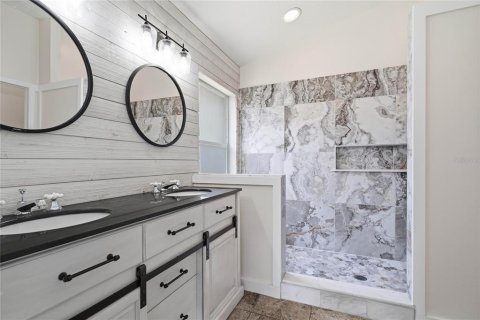 House in Lutz, Florida 4 bedrooms, 174.75 sq.m. № 2238594 - photo 24
