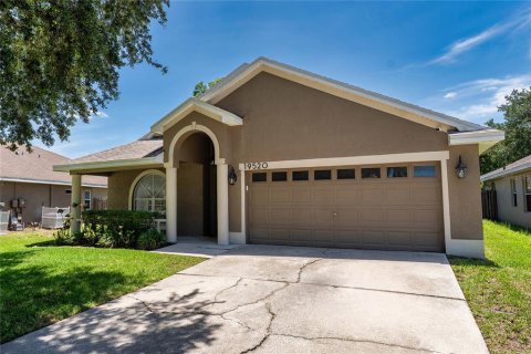 House in Lutz, Florida 4 bedrooms, 174.75 sq.m. № 2238594 - photo 3
