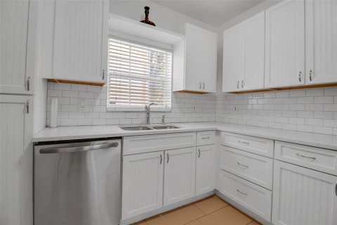 Casa en alquiler en Sarasota, Florida, 2 dormitorios, 138.98 m2 № 1826757 - foto 28