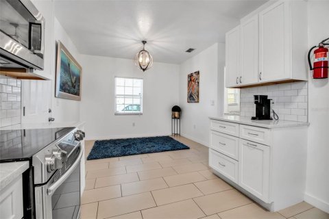 Casa en alquiler en Sarasota, Florida, 2 dormitorios, 138.98 m2 № 1826757 - foto 30