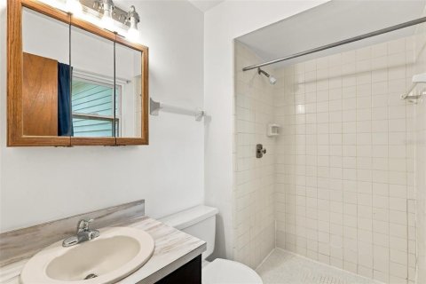 House in Winter Springs, Florida 3 bedrooms, 89.19 sq.m. № 2396187 - photo 20