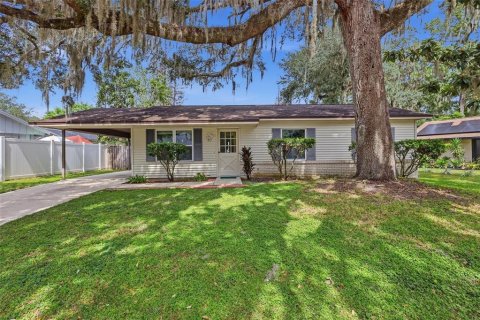 House in Winter Springs, Florida 3 bedrooms, 89.19 sq.m. № 2396187 - photo 2
