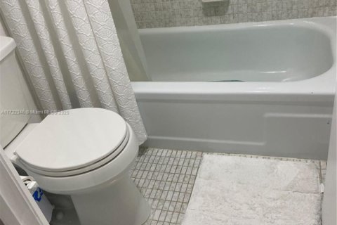 Copropriété à vendre à Lauderhill, Floride: 2 chambres, 110 m2 № 1859257 - photo 29