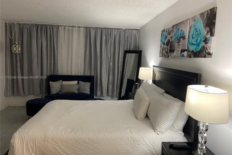 Copropriété à vendre à Lauderhill, Floride: 2 chambres, 110 m2 № 1859257 - photo 21