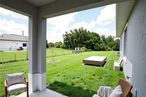 House in LaBelle, Florida 3 bedrooms, 139.82 sq.m. № 1756881 - photo 12