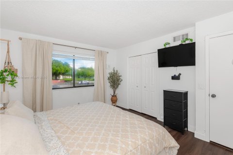 Condominio en venta en Weston, Florida, 2 dormitorios, 114.36 m2 № 1929857 - foto 16