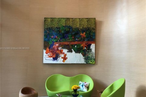 Condo in Miami, Florida, 3 bedrooms № 1988420 - photo 13