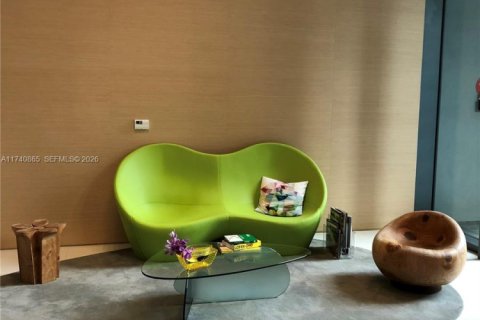 Condo in Miami, Florida, 3 bedrooms  № 1988420 - photo 19