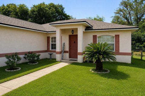 House in Ocala, Florida 3 bedrooms, 129.88 sq.m. № 2094380 - photo 2
