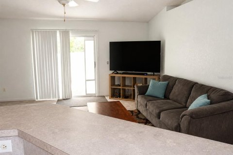 House in Ocala, Florida 3 bedrooms, 129.88 sq.m. № 2094380 - photo 8