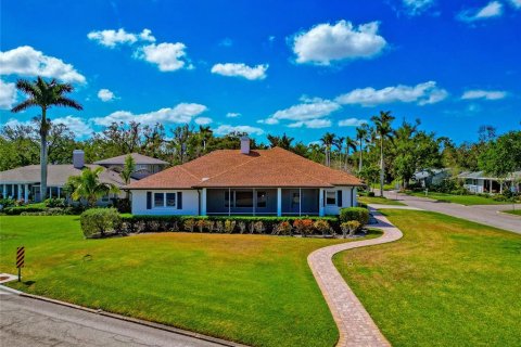 House in Bradenton, Florida 3 bedrooms, 244.61 sq.m. № 1733324 - photo 2