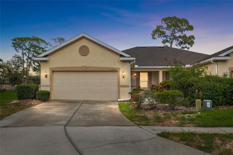 Casa en Holiday, Florida 3 dormitorios, 174.28 m2 № 2150391