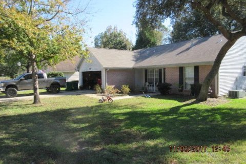 Casa en alquiler en Niceville, Florida, 3 dormitorios, 124.49 m2 № 561692 - foto 1