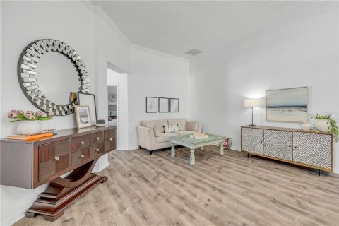 House in STONEYBROOK HILLS in Mount Dora, Florida 3 bedrooms, 147.53 sq.m. № 1801500 - photo 10