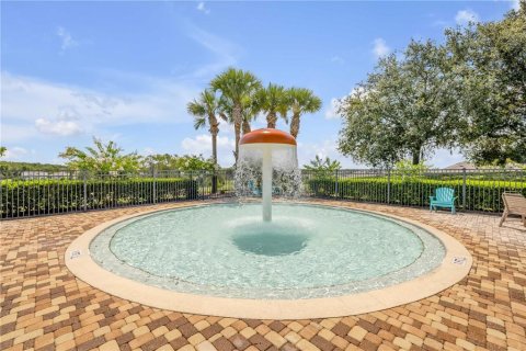 House in STONEYBROOK HILLS in Mount Dora, Florida 3 bedrooms, 147.53 sq.m. № 1801500 - photo 1