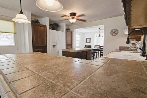 House in Englewood, Florida 2 bedrooms, 88.91 sq.m. № 2219022 - photo 11