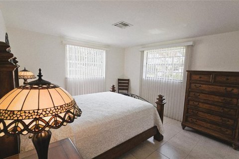 House in Englewood, Florida 2 bedrooms, 88.91 sq.m. № 2219022 - photo 6
