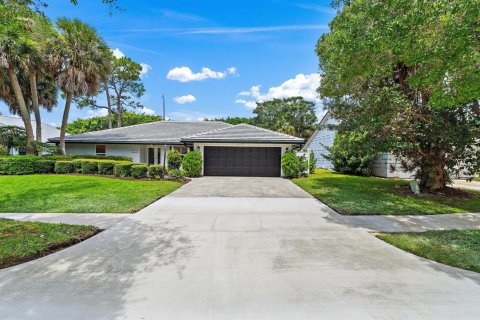 Casa en Jupiter, Florida 4 dormitorios, 220.64 m2 № 2247129