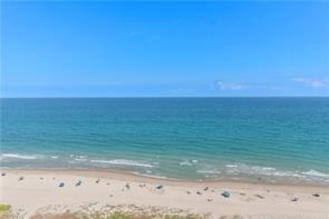 Condominio en alquiler en Pompano Beach, Florida, 2 dormitorios, 112.41 m2 № 1231536 - foto 1
