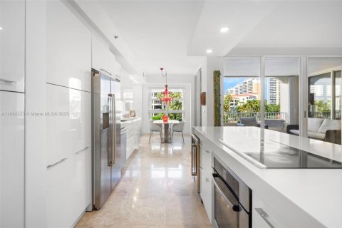 Condominio en venta en Key Biscayne, Florida, 3 dormitorios, 201.97 m2 № 1979683 - foto 6