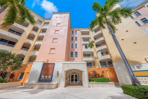 Condominio en venta en Key Biscayne, Florida, 3 dormitorios, 201.97 m2 № 1979683 - foto 2