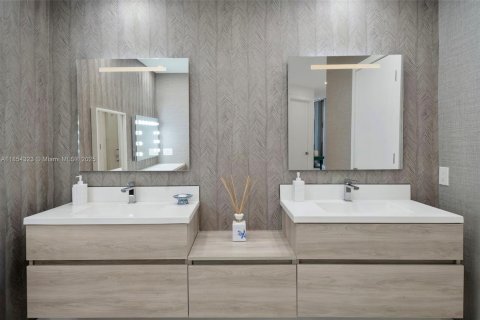 Condominio en venta en Key Biscayne, Florida, 3 dormitorios, 201.97 m2 № 1979683 - foto 16