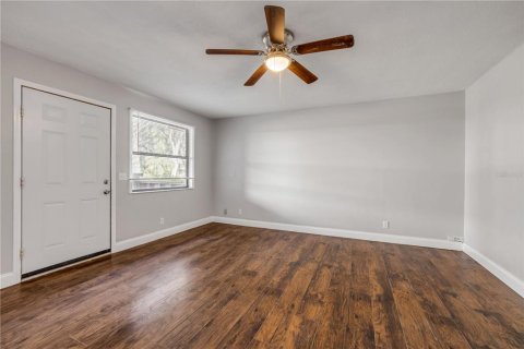 Townhouse in Port Orange, Florida 2 bedrooms, 108.14 sq.m. № 1657256 - photo 4