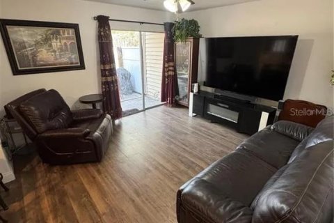 Condo in Orlando, Florida, 2 bedrooms № 2239549 - photo 7