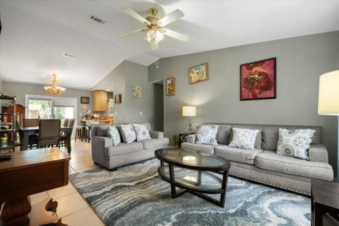 Casa en venta en Kissimmee, Florida, 4 dormitorios, 130.99 m2 № 1782929 - foto 5