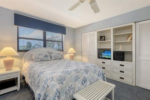 Condo in Sarasota, Florida, 2 bedrooms  № 1876129 - photo 29