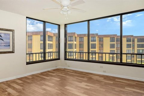 Condo in Sarasota, Florida, 2 bedrooms  № 1876129 - photo 14