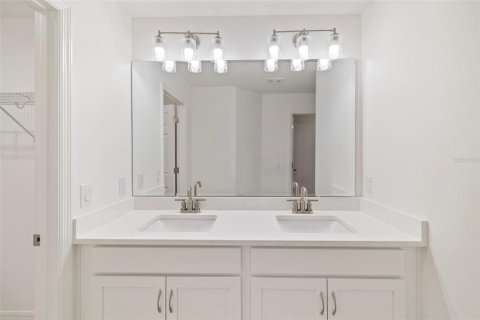 Casa en venta en Haines City, Florida, 5 dormitorios, 237.83 m2 № 1876908 - foto 10
