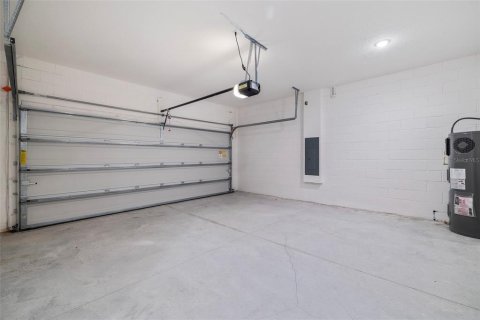 Casa en venta en Haines City, Florida, 5 dormitorios, 237.83 m2 № 1876908 - foto 14