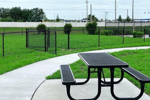 Casa en venta en Haines City, Florida, 5 dormitorios, 237.83 m2 № 1876908 - foto 19