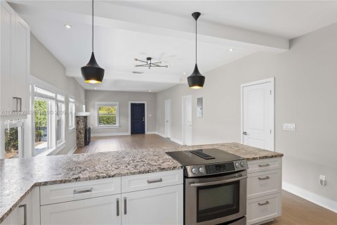 Купить виллу или дом в Майами, Флорида 3 спальни, 124.02м2, № 2044794 - фото 14