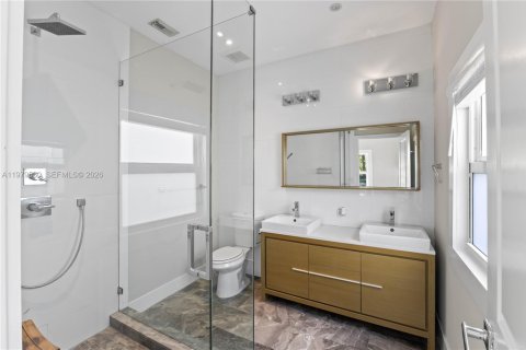 Купить виллу или дом в Майами, Флорида 3 спальни, 124.02м2, № 2044794 - фото 20