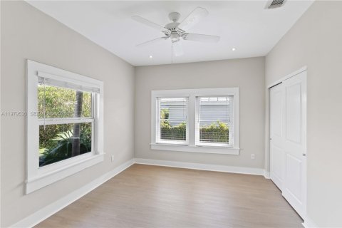 Купить виллу или дом в Майами, Флорида 3 спальни, 124.02м2, № 2044794 - фото 18