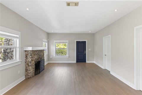 Купить виллу или дом в Майами, Флорида 3 спальни, 124.02м2, № 2044794 - фото 3