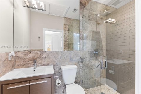 Купить виллу или дом в Майами, Флорида 3 спальни, 124.02м2, № 2044794 - фото 21