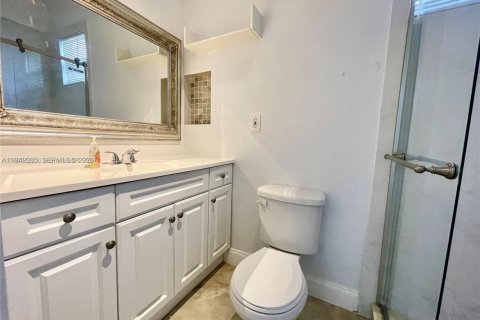 Снять в аренду коммерческую недвижимость в Халландейл-Бич, Флорида 107.77м2, № 2005128 - фото 5