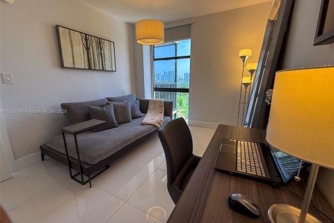 Copropriété à vendre à Aventura, Floride: 2 chambres, 107.49 m2 № 1934993 - photo 19