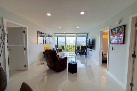 Copropriété à vendre à Aventura, Floride: 2 chambres, 107.49 m2 № 1934993 - photo 1