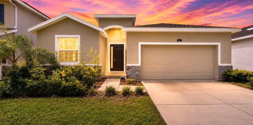 Villa ou maison à San Antonio, Floride 4 chambres, 210.14 m2 № 2304580