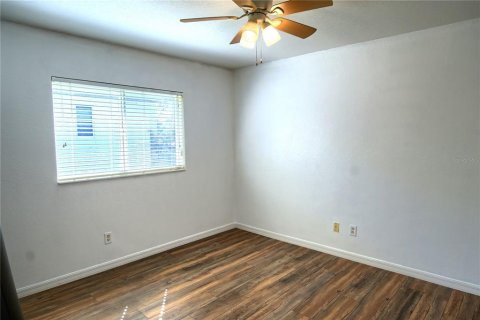 Casa en venta en Winter Haven, Florida, 4 dormitorios, 233.46 m2 № 1516080 - foto 15