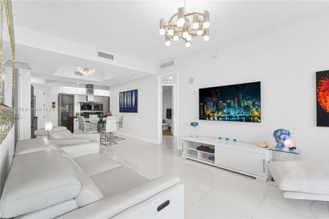 Condo in Sunny Isles Beach, Florida, 2 bedrooms  № 1867500 - photo 20