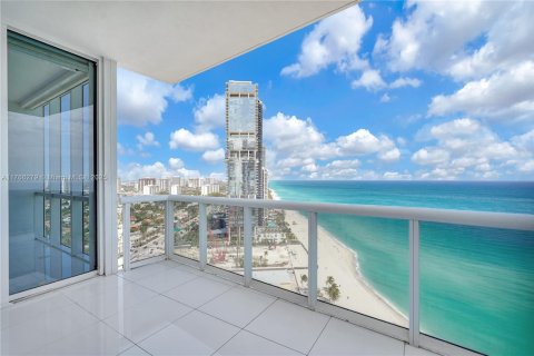 Condo in Sunny Isles Beach, Florida, 2 bedrooms  № 1867500 - photo 5