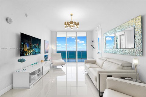 Condo in Sunny Isles Beach, Florida, 2 bedrooms  № 1867500 - photo 2